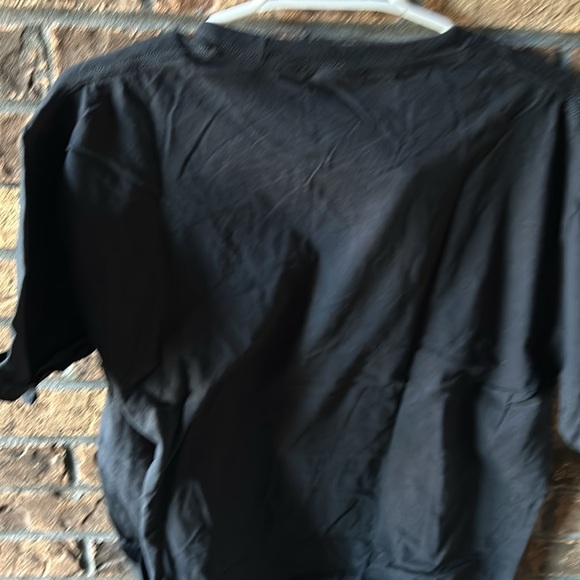 Fighting t - Picture 2 of 2